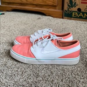 Custom Nike Janoski’s